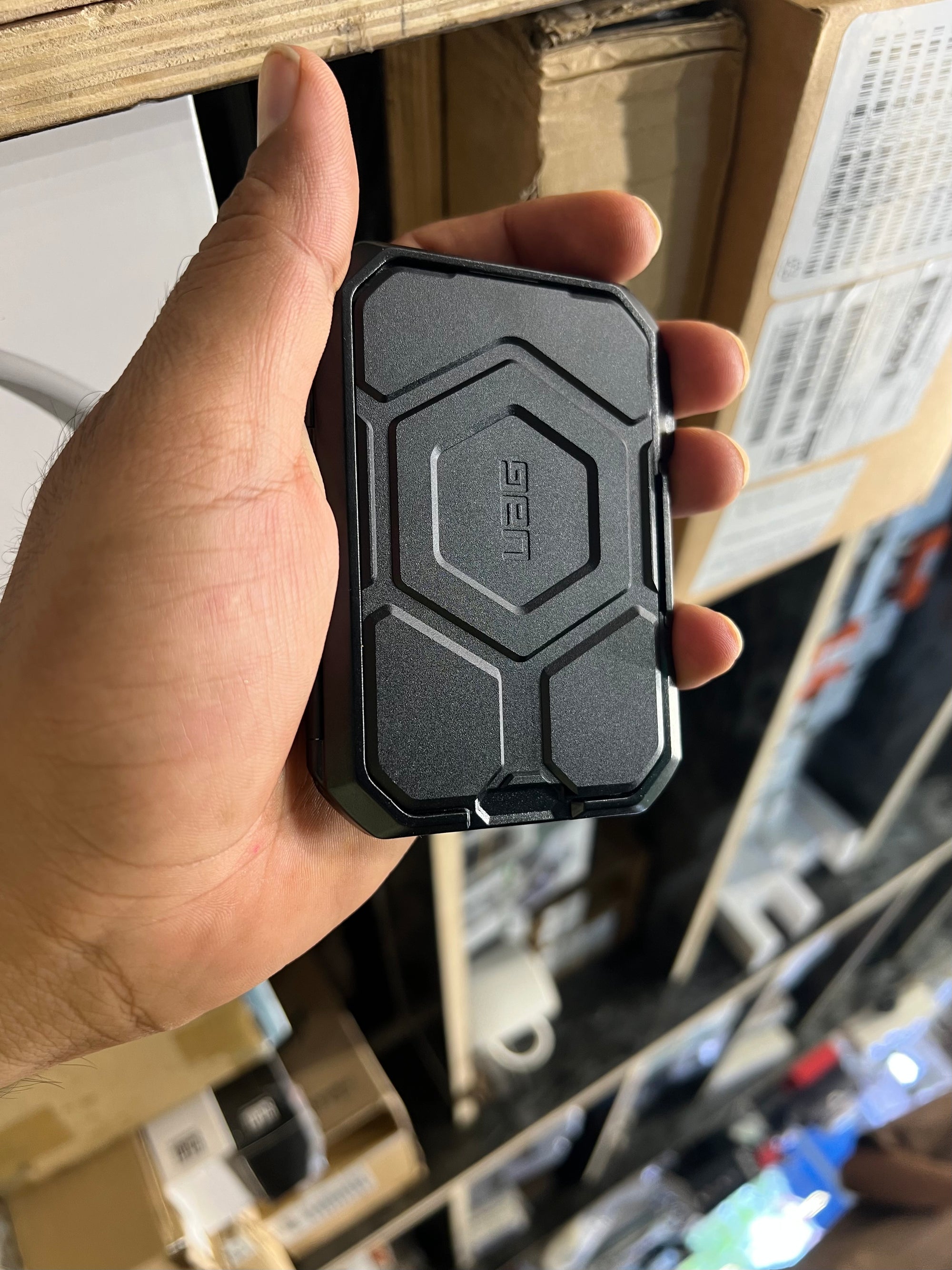 Uag magsafe wallet