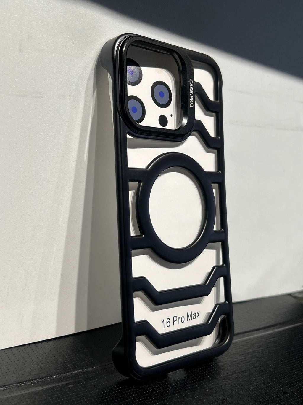 Bumper case with stand i phone 16 pro maxx