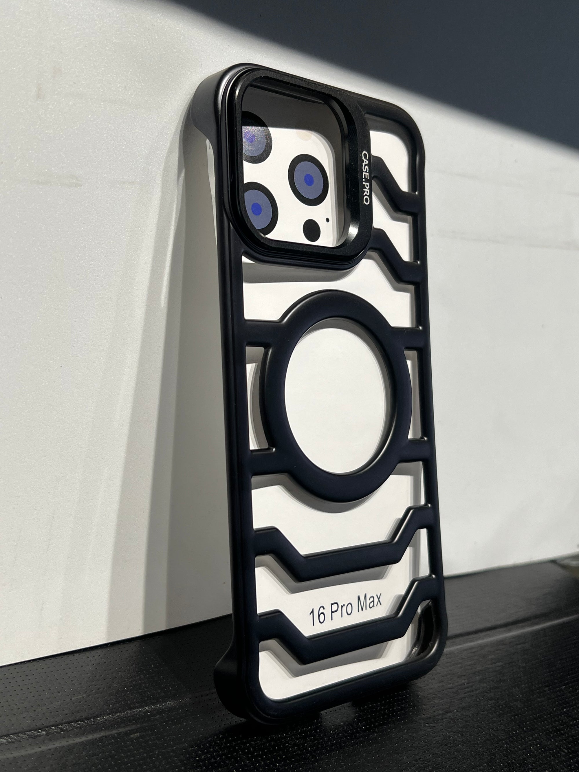 Bumper case with stand i phone 16 pro maxx