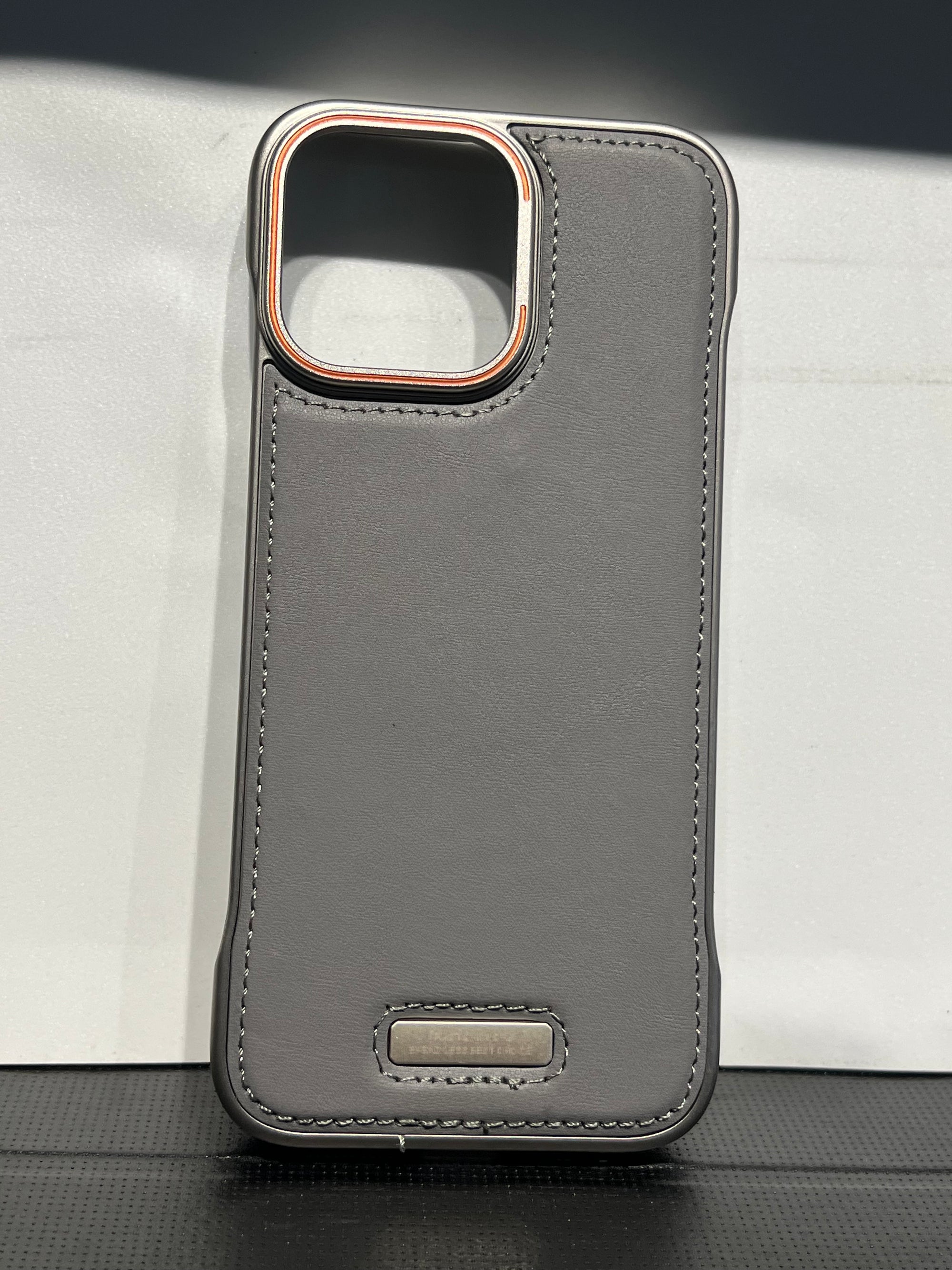 Back plain leather sleek case i phone 16 pro maxx