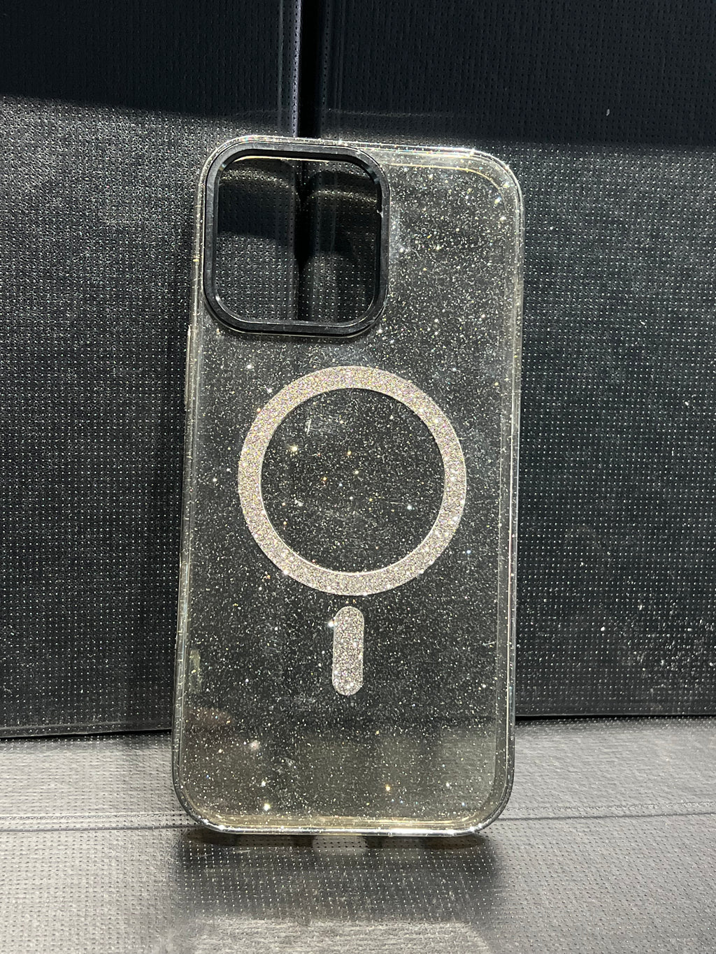 white Glitter case 16 pro maxx