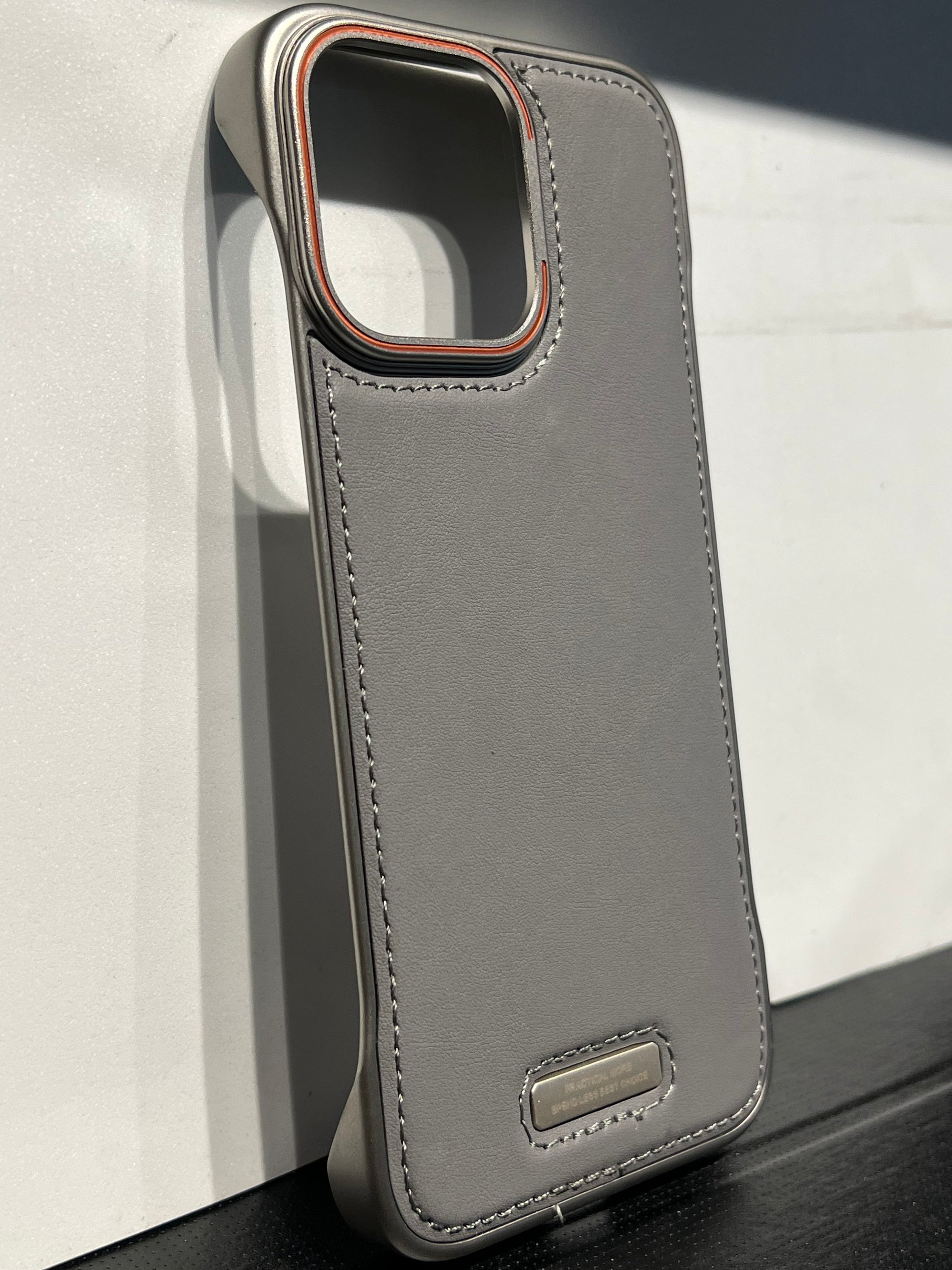 Back plain leather sleek case i phone 16 pro maxx