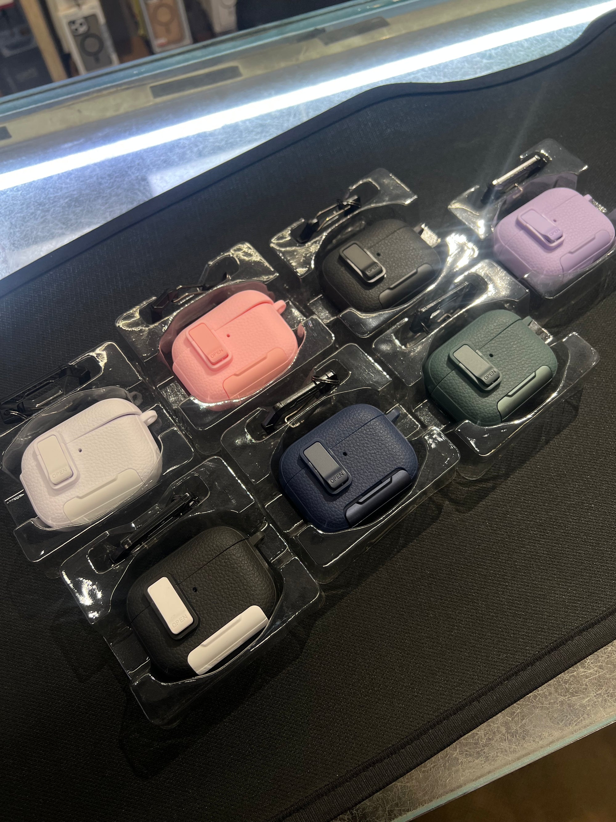 Airpods 3 pro silicone case with lock