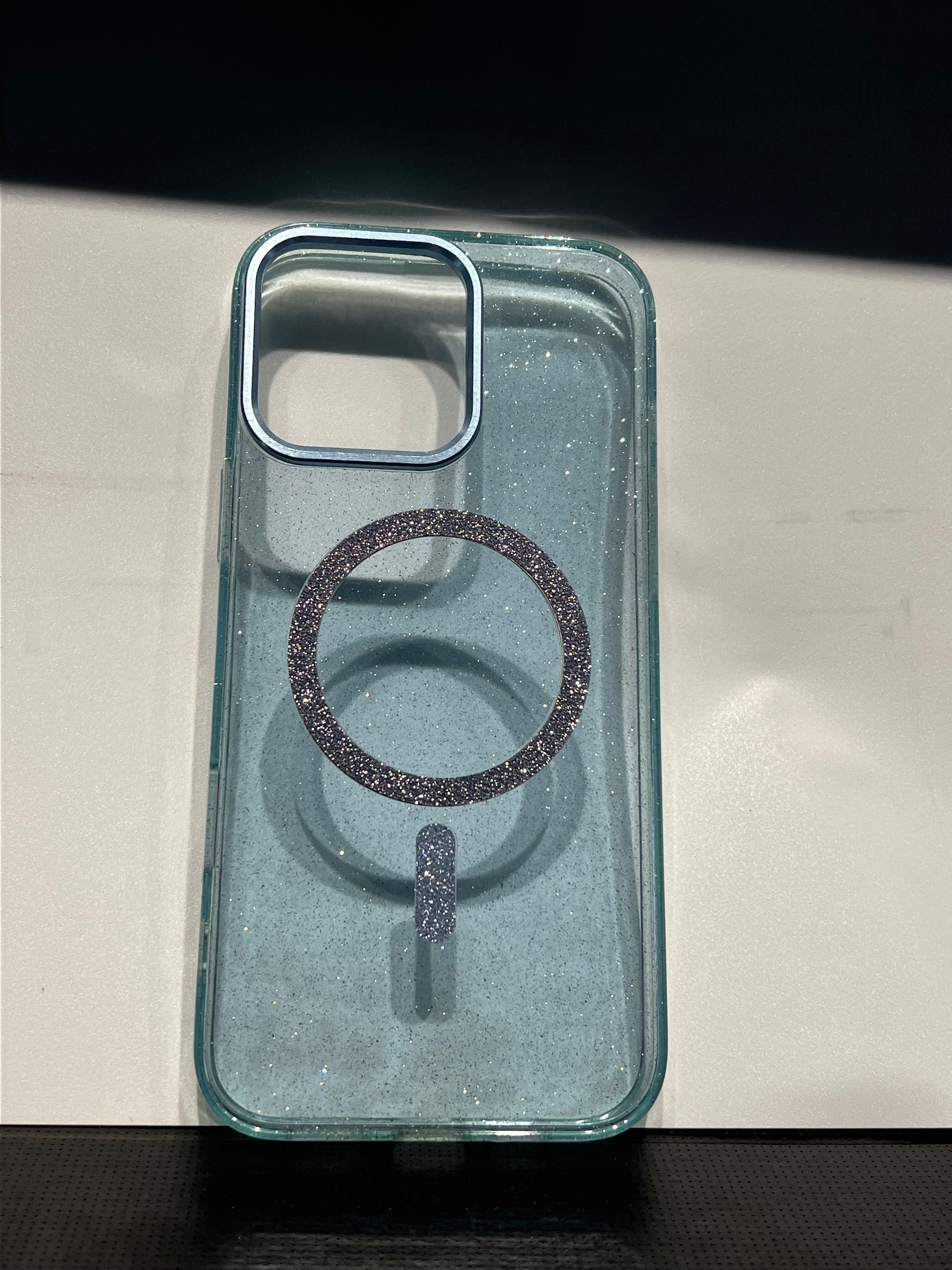 Blue glitter case i phone 16 pro maxx