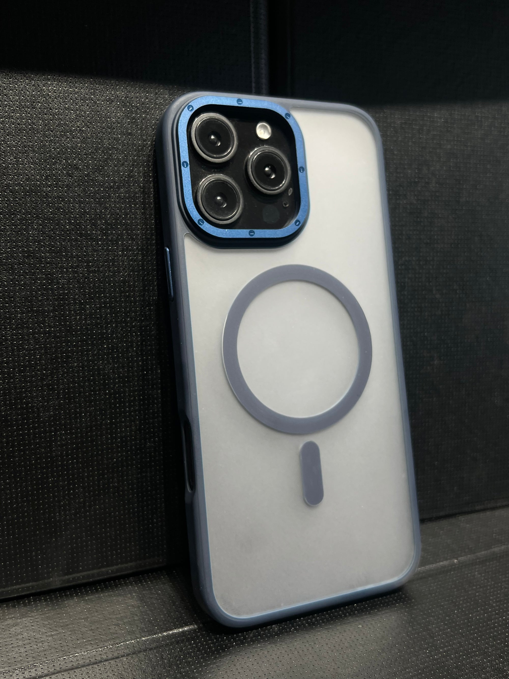 Doyers case with magsafe camera protection