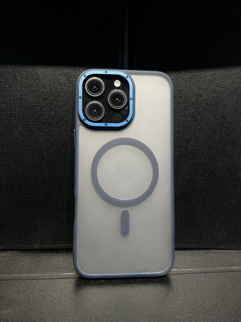 Doyers case with magsafe camera protection