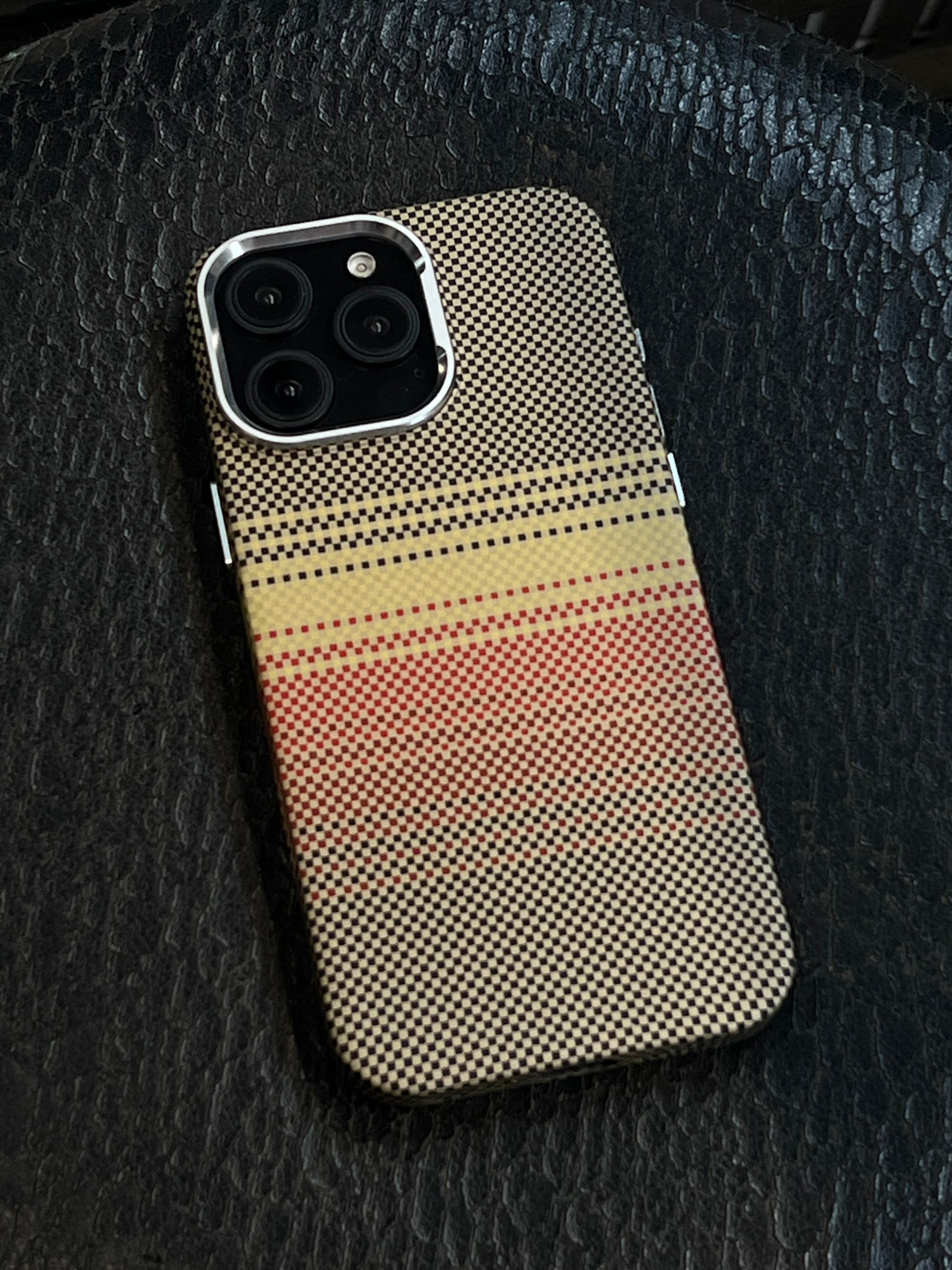 Kevlar case paper back case 16 pro
