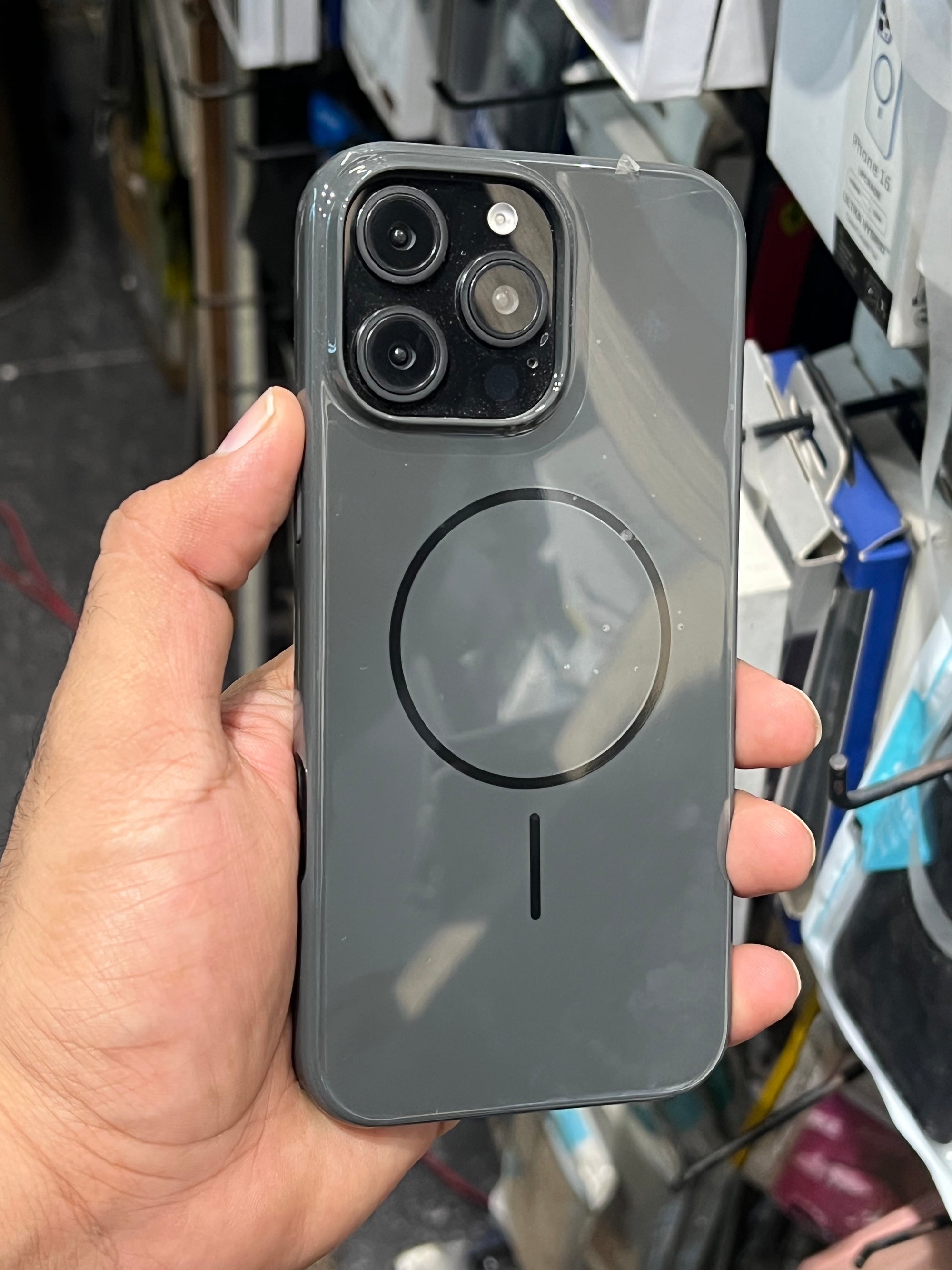Beat case black colour 16 pro maxx