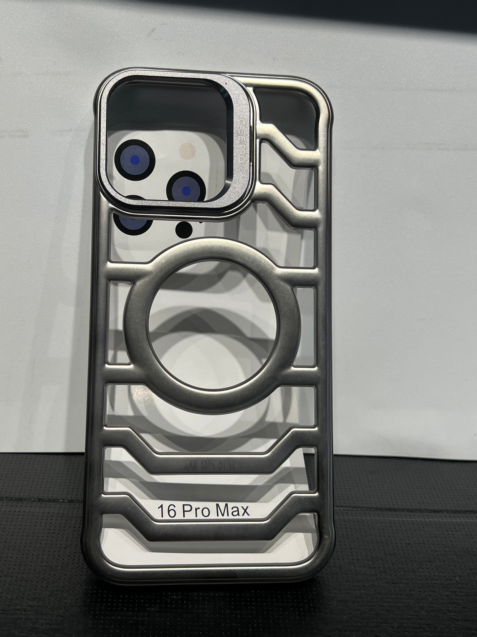 Bumper case with stand
