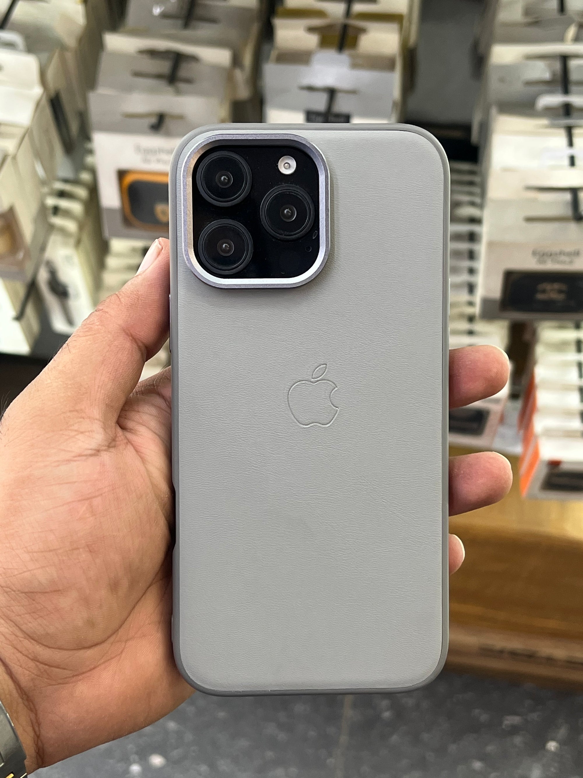 Logo case with gray colour for i phone 16 pro maxx