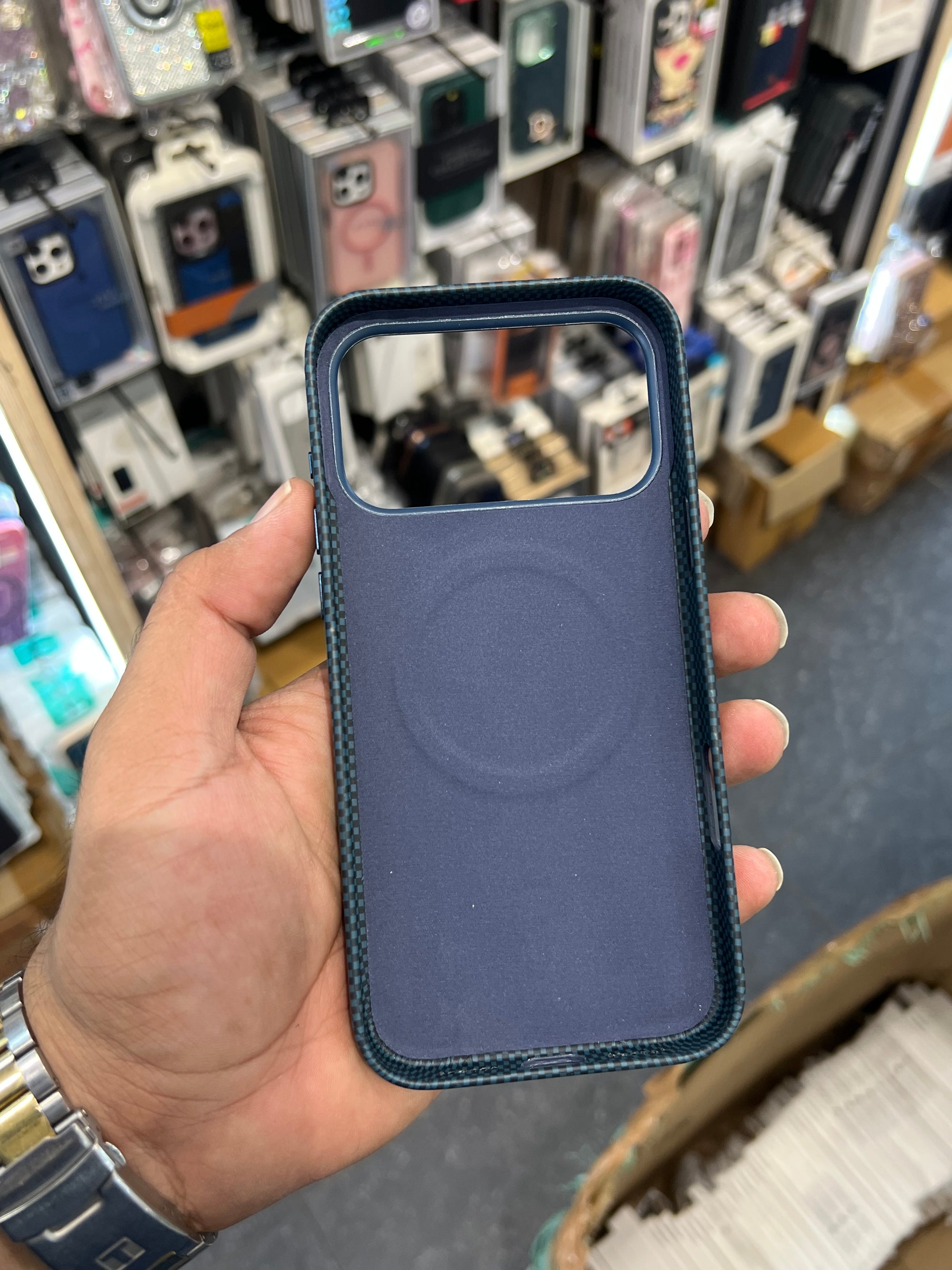 Carbon case with MagSafe for i phone 17 pro max