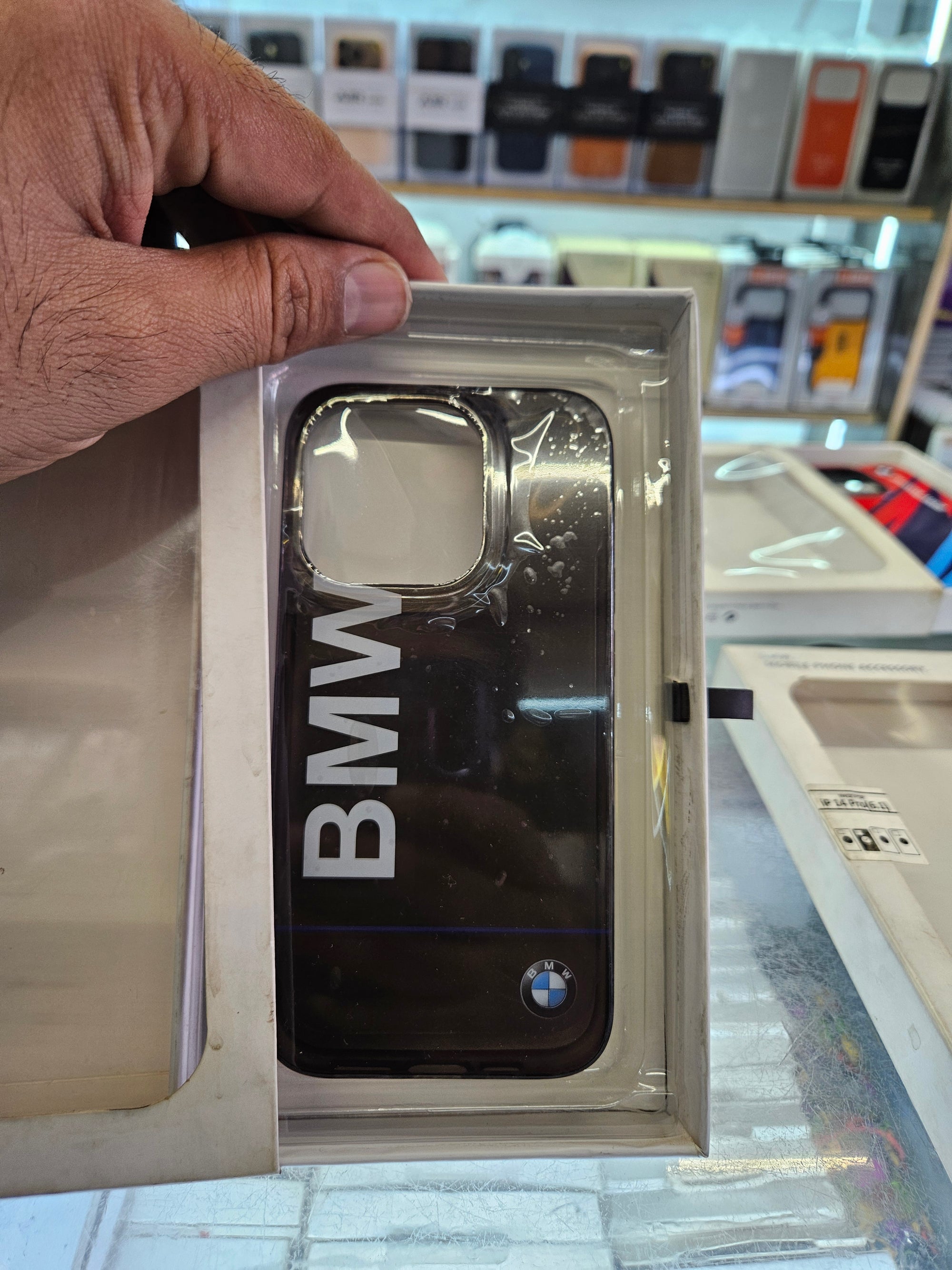 Iphone 14 pro luxury car case