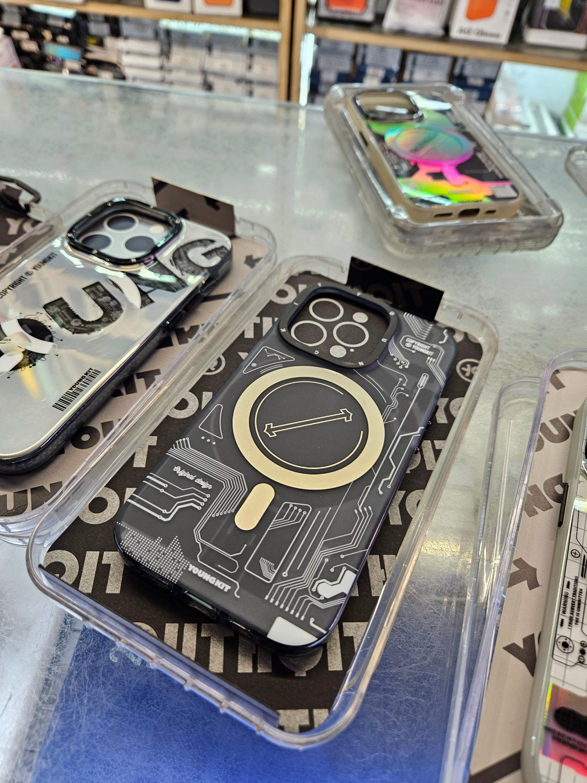 Iphone 14 pro youngkit case