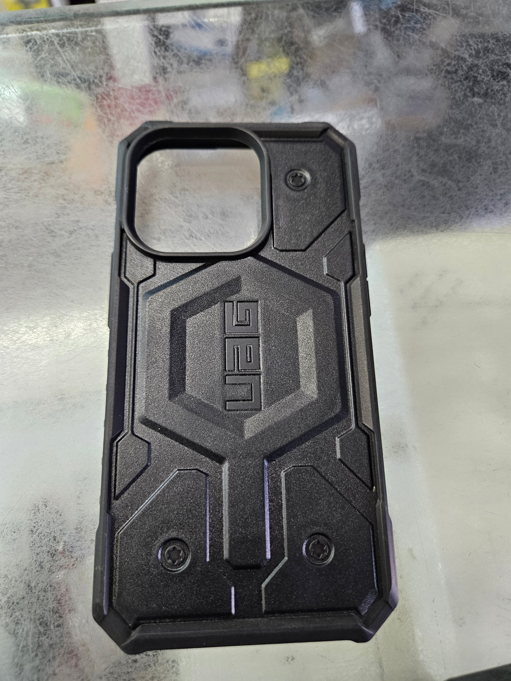 Iphone 14 pro uag case