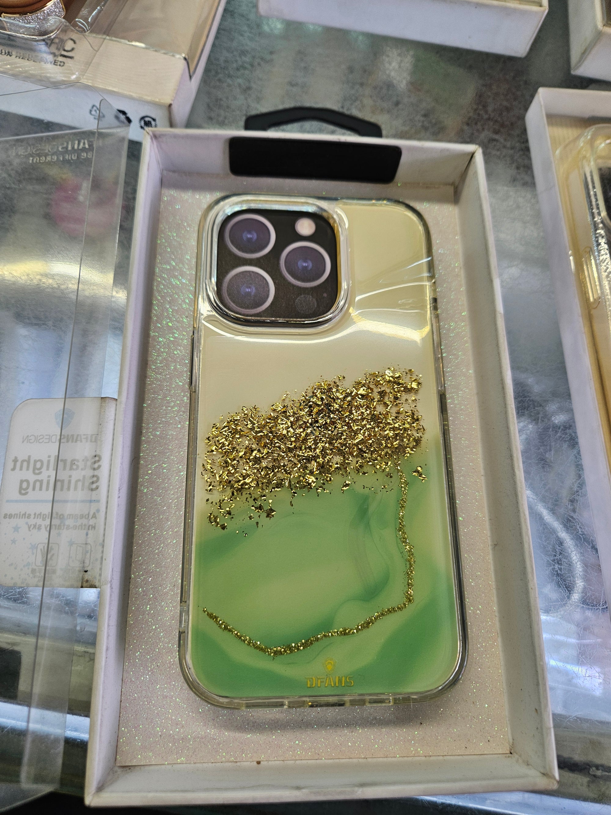 Iphone 14 pro luxury diamond case